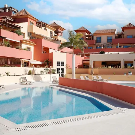 Terrazas Del Duque Apartment
